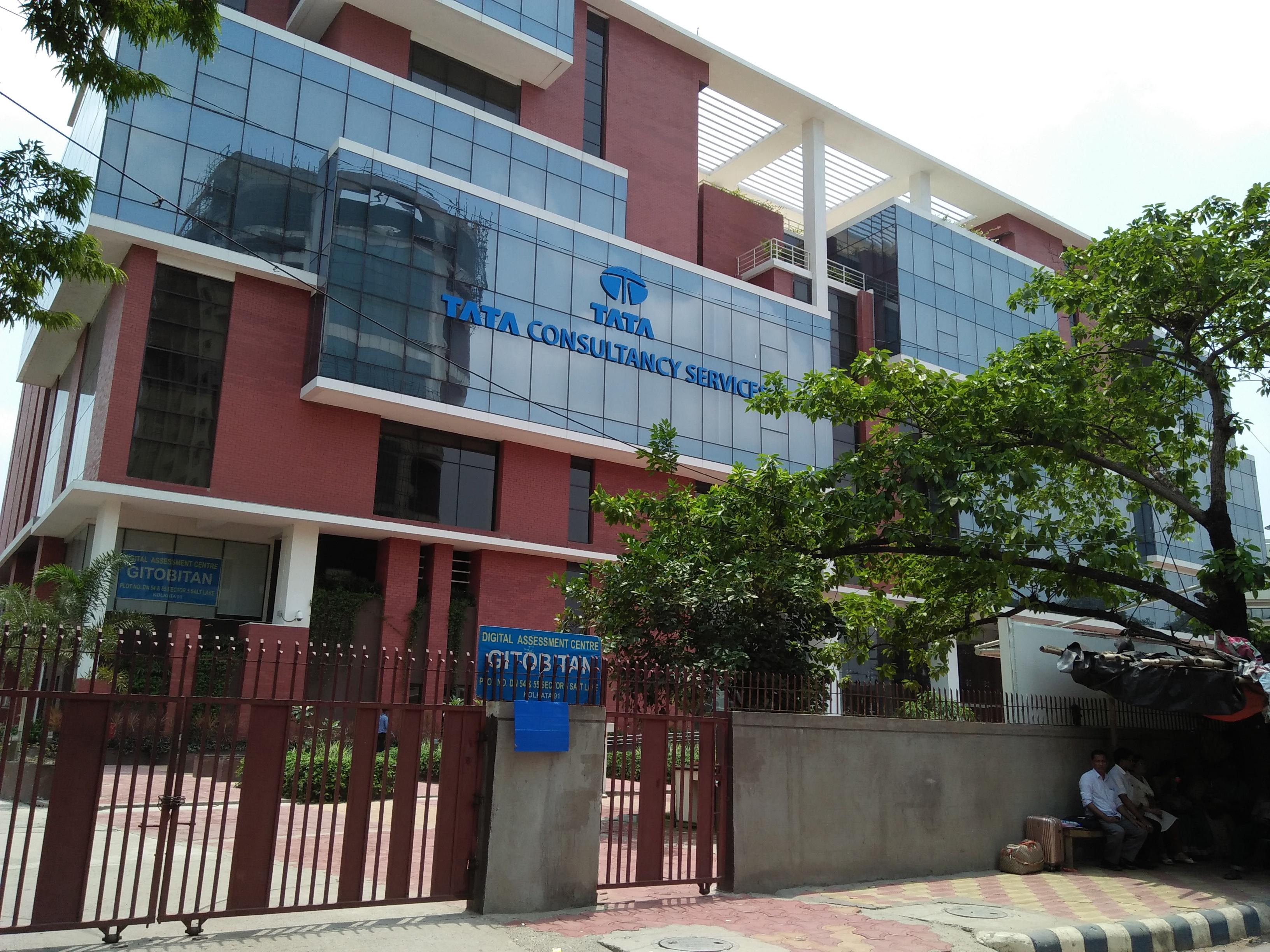 What TCS's FY27 hiring plan tells about shifting fresher model in Indian IT