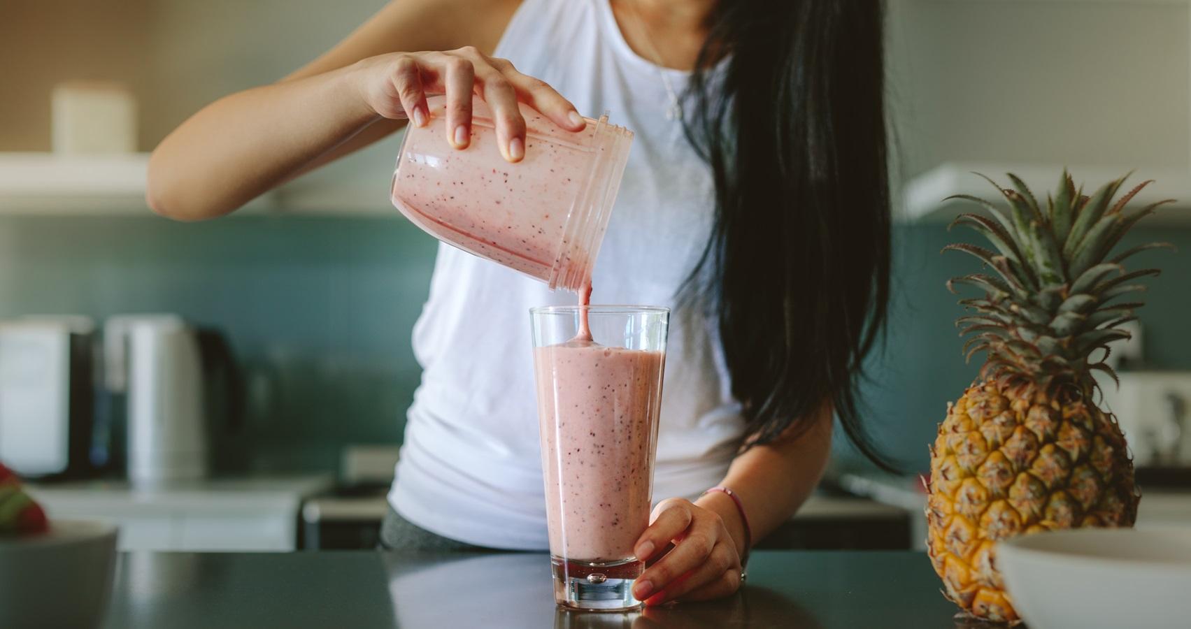 Smoothies may be calorie bombs: Why your healthy drink may add weight