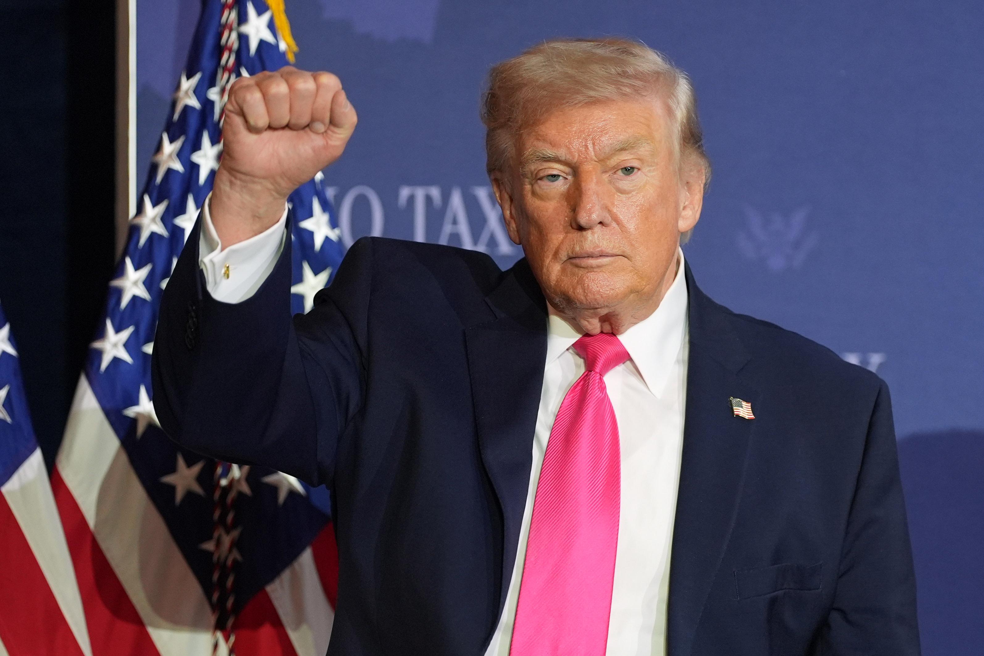 'Flood US with illegal aliens': Trump targets Indian, Chinese migrants