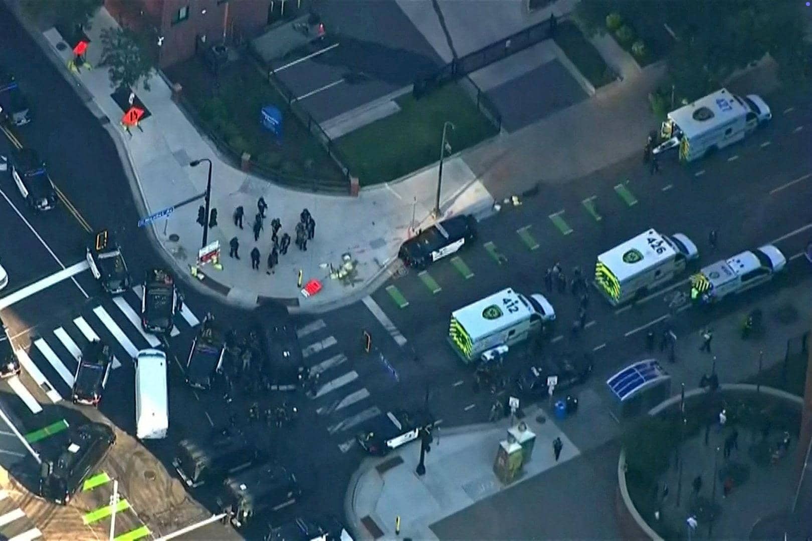 Minneapolis shooting: 2 killed, suspect dead; 3 police officers injured