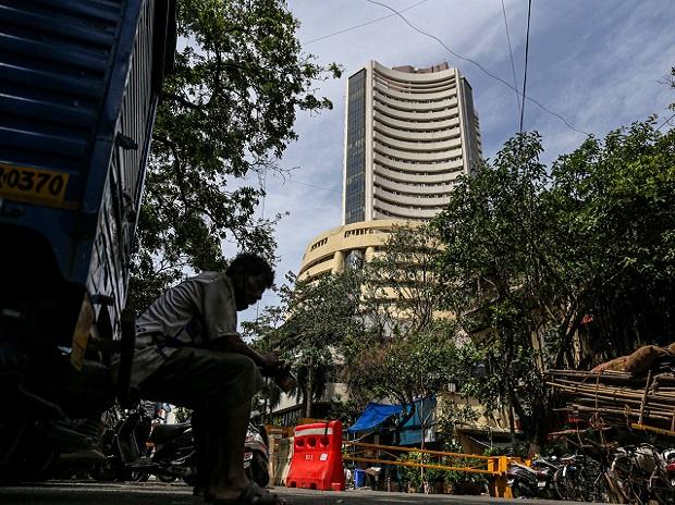 Paisalo Digital gains 5%, hits record high on signing pact with SBI