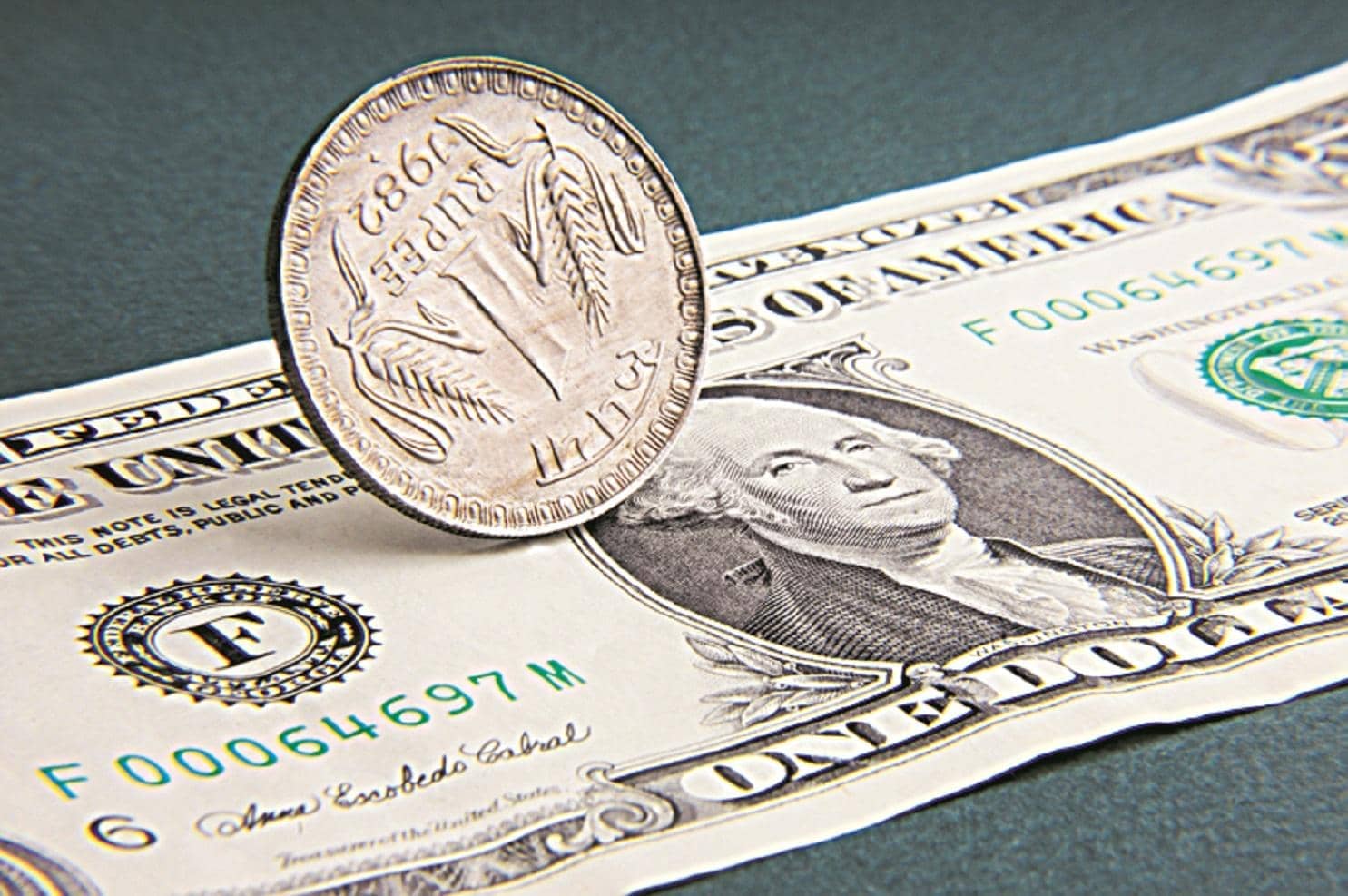 Rupee gains 69 paise, hits highest level since June on bumper FCNR inflows