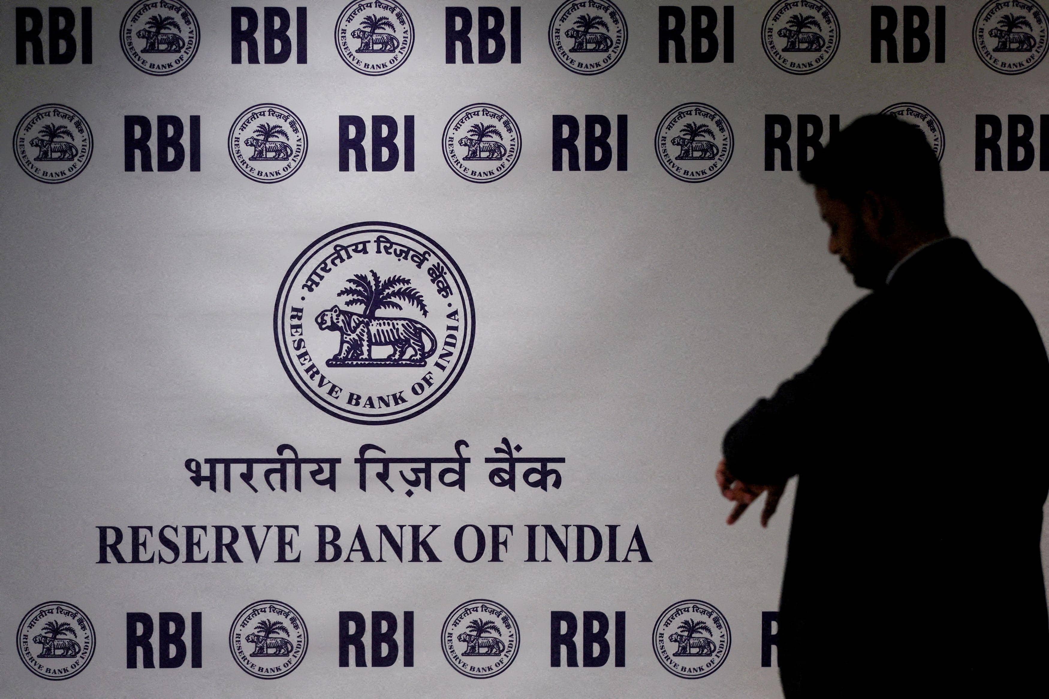 RBI absorbs ₹2.9 trillion via two VRRR auctions amid surplus liquidity