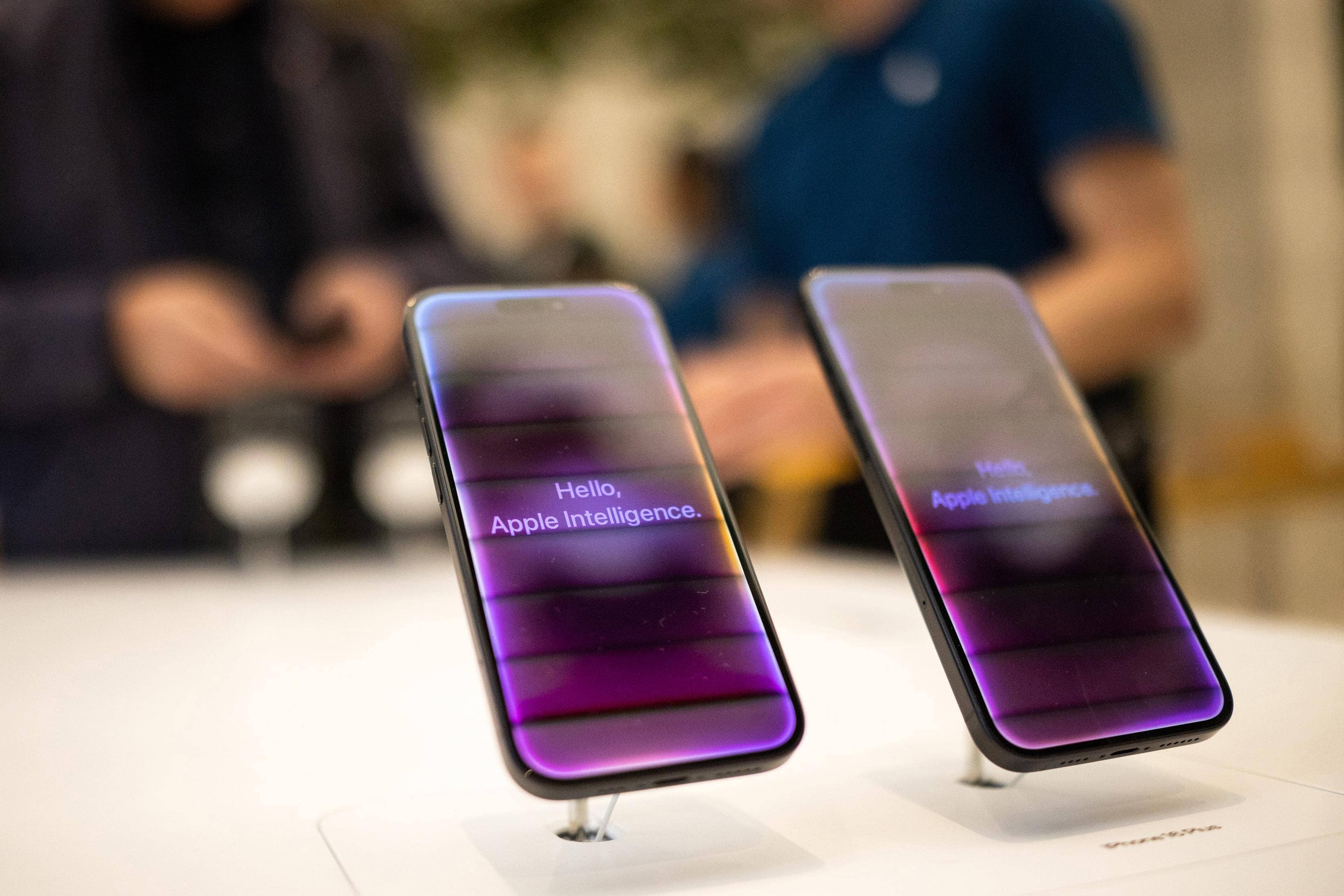 Apple to Launch AI Features in China This December After Delays