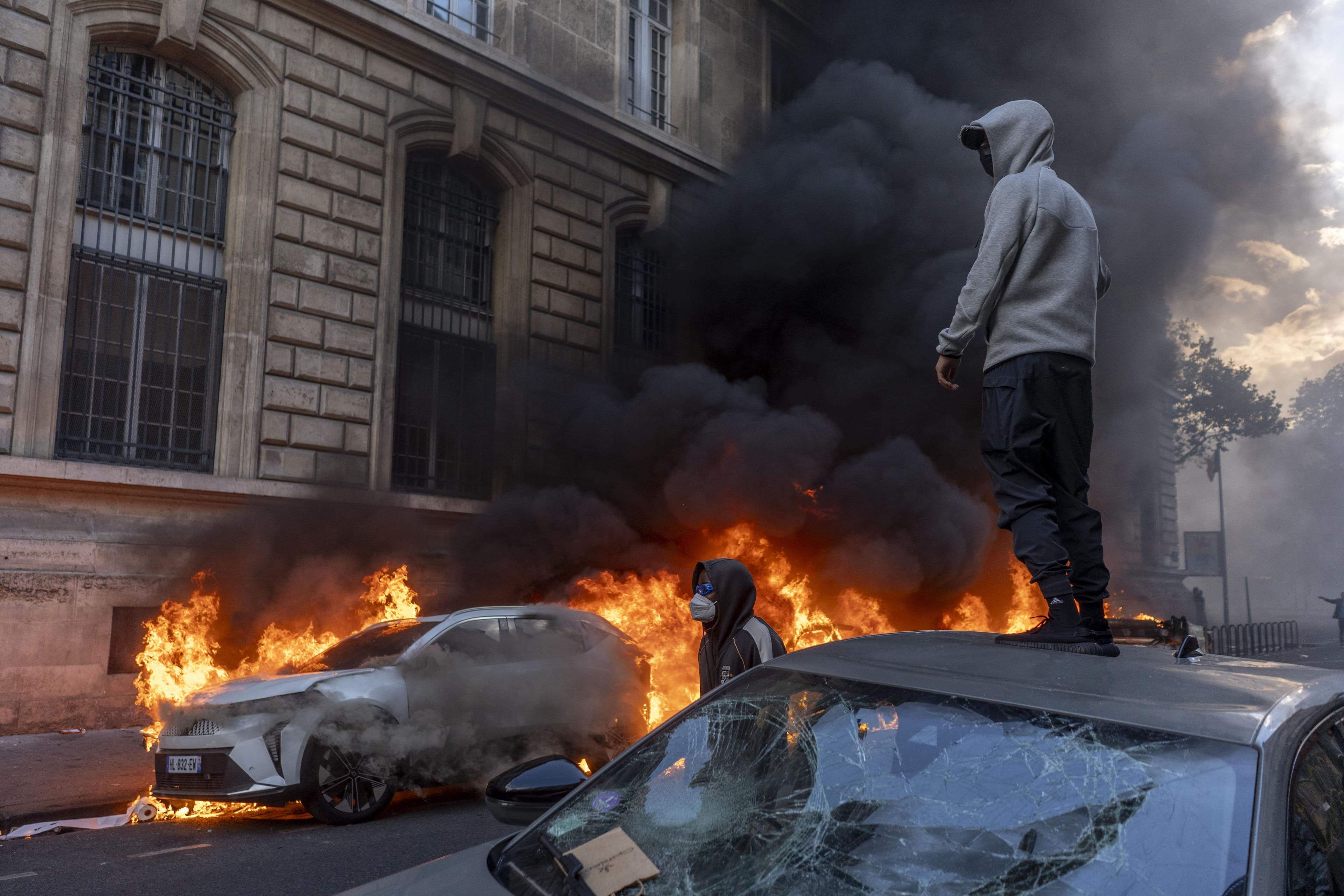 French protests tapers off after tougher security measures imposed