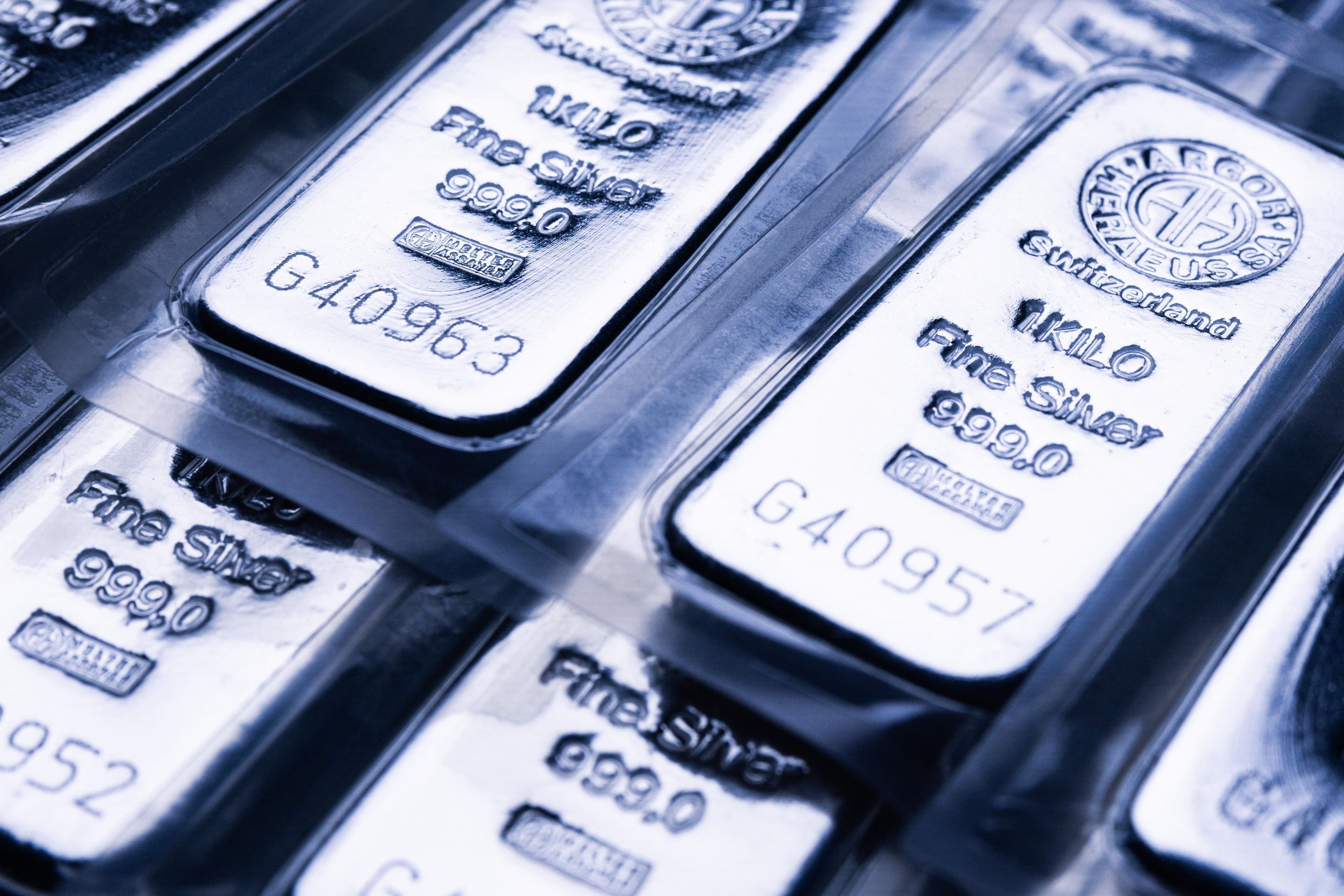 India Approves 6,500 Tons Silver Imports Amid Modest Demand
