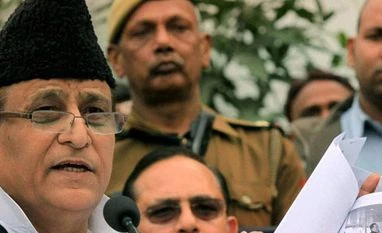 High Court dismisses pleas to quash criminal proceedings against Azam Khan High Court dismisses pleas to quash criminal proceedings against Azam Khan