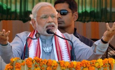 Mamata 'didi' gets angry, doesn't want good days for WB: Modi