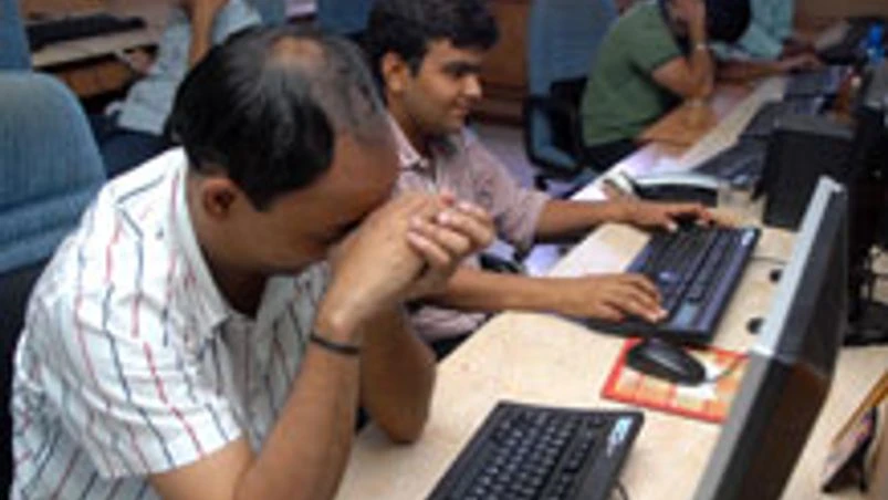 MARKET LIVE: Sensex sinks 800pts, Nifty near 16,450; Bajaj twins shed 4% MARKET LIVE: Sensex sinks 800pts, Nifty near 16,450; Bajaj twins shed 4%