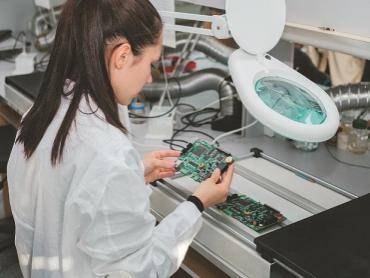 fabrication, semiconductors, semi-conductors, chips, chipmakers, PLI scheme, electronics, manufacturing, jobs, employment