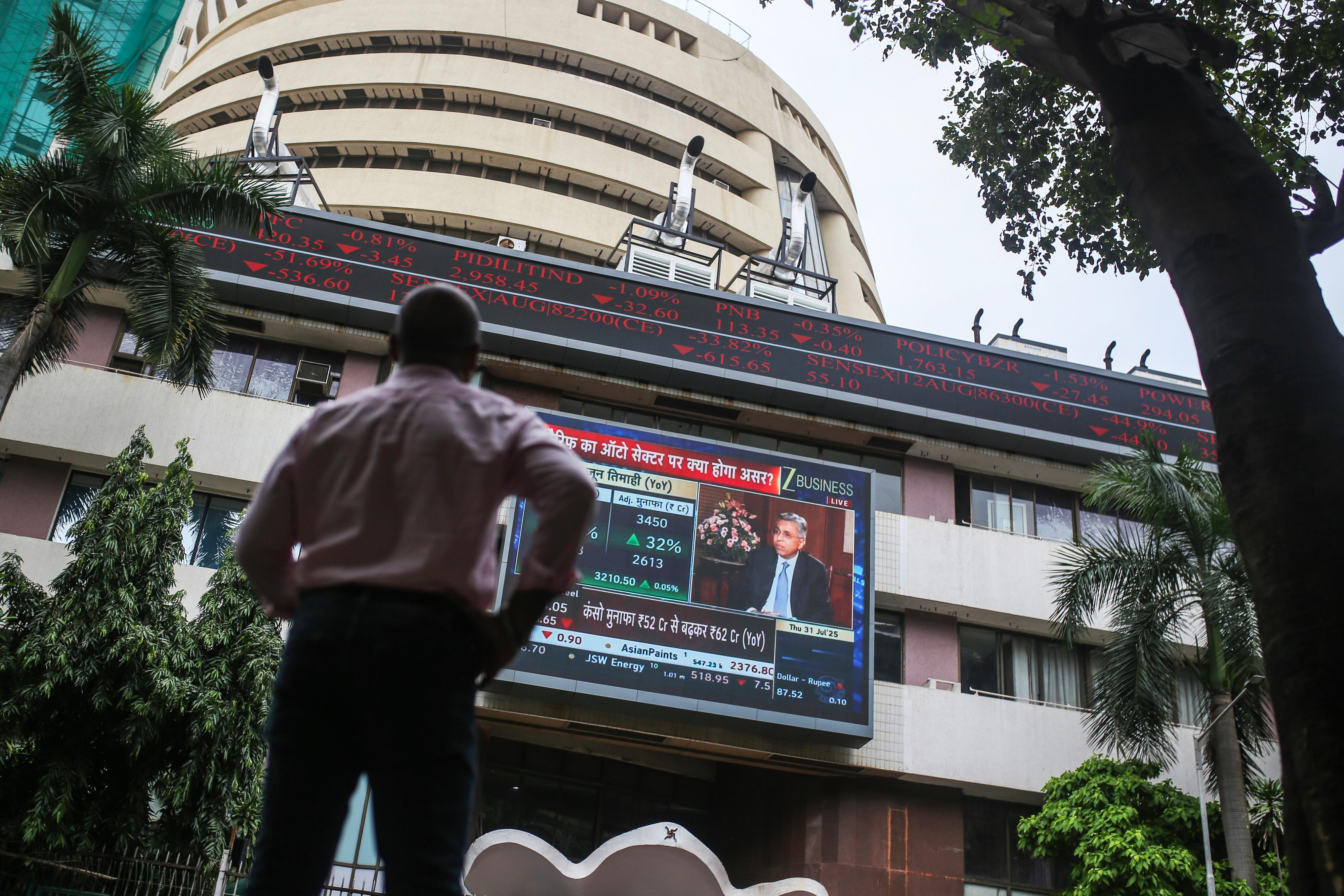 Stock Market LIVE Updates: GIFT Nifty indicates weak open; Asian markets mixed; Oil prices fall