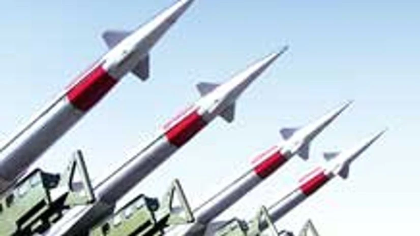 BrahMos test-fired from new naval ship, hits target BrahMos test-fired from new naval ship, hits target