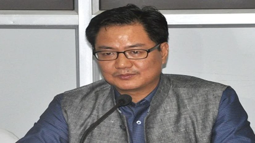 Use of Hindi in higher judiciary not possible due to CJI's no Use of Hindi in higher judiciary not possible due to CJI's no