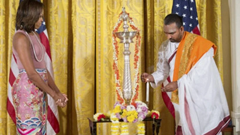 Michelle Obama takes swipe against Donald Trump in New York Michelle Obama