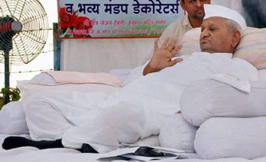 Lokpal bill passed in Rajya Sabha, Lok Sabha to take it up today