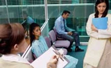 Biggest payroll gain in almost 3 yrs boosts US wages