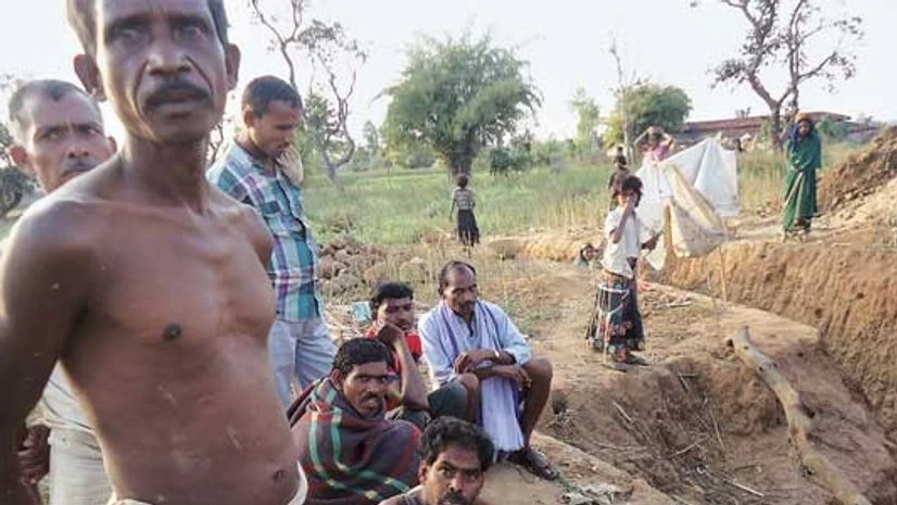 Security personnel on poll duty in Chhattisgarh’s Naxal zone lack expertise Security personnel on poll duty in Chhattisgarh’s Naxal zone lack expertise