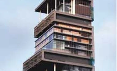 Antilia case-Hiran murder: NIA raids ex-cop Pradeep Sharma's Mumbai house Antilia case-Hiran murder: NIA raids ex-cop Pradeep Sharma's Mumbai house
