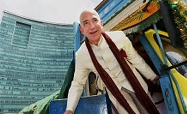 Wall Street finally turning on Amazon as Bezos magic fades