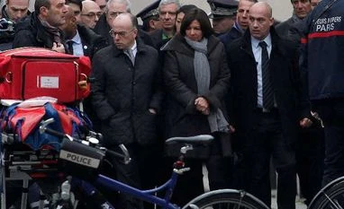 Paris hostage-taker 'knows' one Charlie Hebdo killer: source