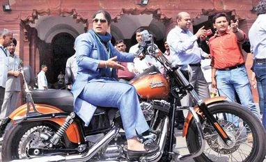 Demonetisation: Cong against Centre's mismanagement, not step Ranjeet Ranjan arrived in Parliament on Tuesday on an orange Harley-Davidson motorcycle