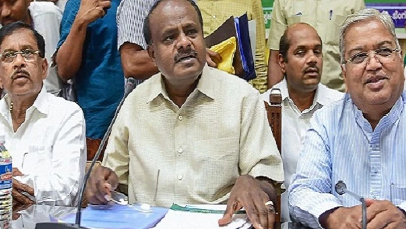 Karnataka Chief Minister H D Kumaraswamy, his deputy G Parameshwara and Chief Secretary Ratnaprabha (L) during a meeting with the farmers on the issue of loan waiver, in Bengaluru on Wednesday, May 30, 2018. Karnataka Chief Minister H D Kumaraswamy, his deputy G Parameshwara and Chief Secretary Ratnaprabha (L) during a meeting with the farmers on the issue of loan waiver, in Bengaluru on Wednesday, May 30, 2018.