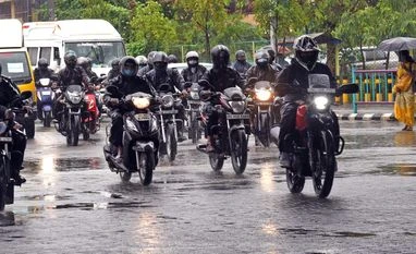 Rain, strong winds improve Delhi's air quality to 'moderate' category Monsoon, rain