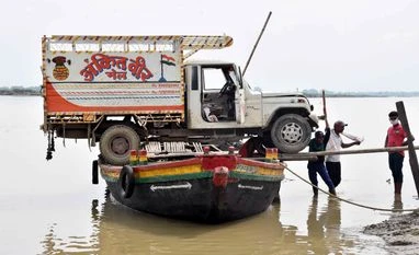 In pics: Deserted streets as several states go under weekend lockdown lockdown