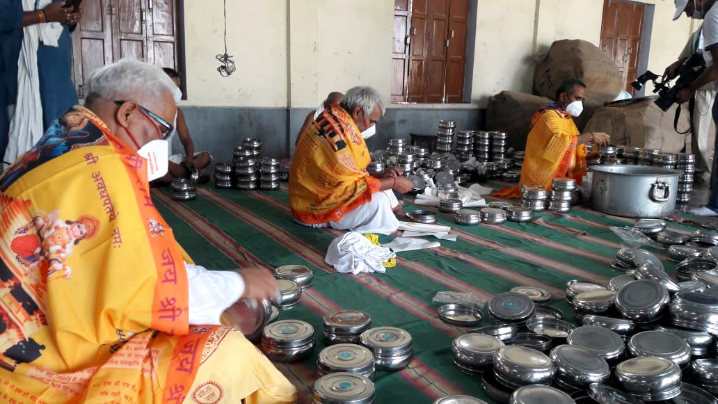 Prasadam being packed ahead of foundation laying ceremony of Ram temple Prasadam being packed ahead of foundation laying ceremony of Ram temple