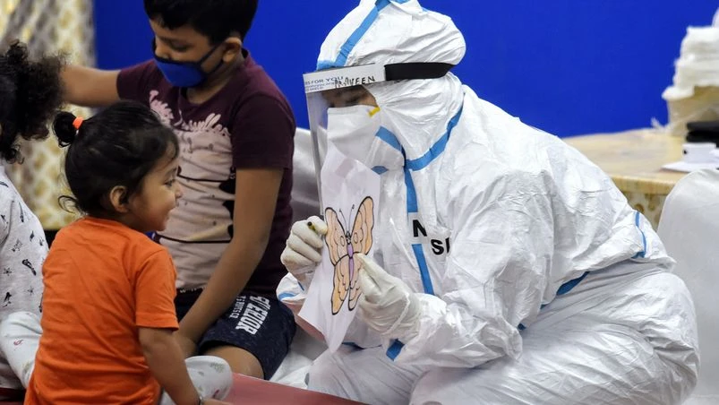 Coronavirus, Healthcare worker Coronavirus, Healthcare worker