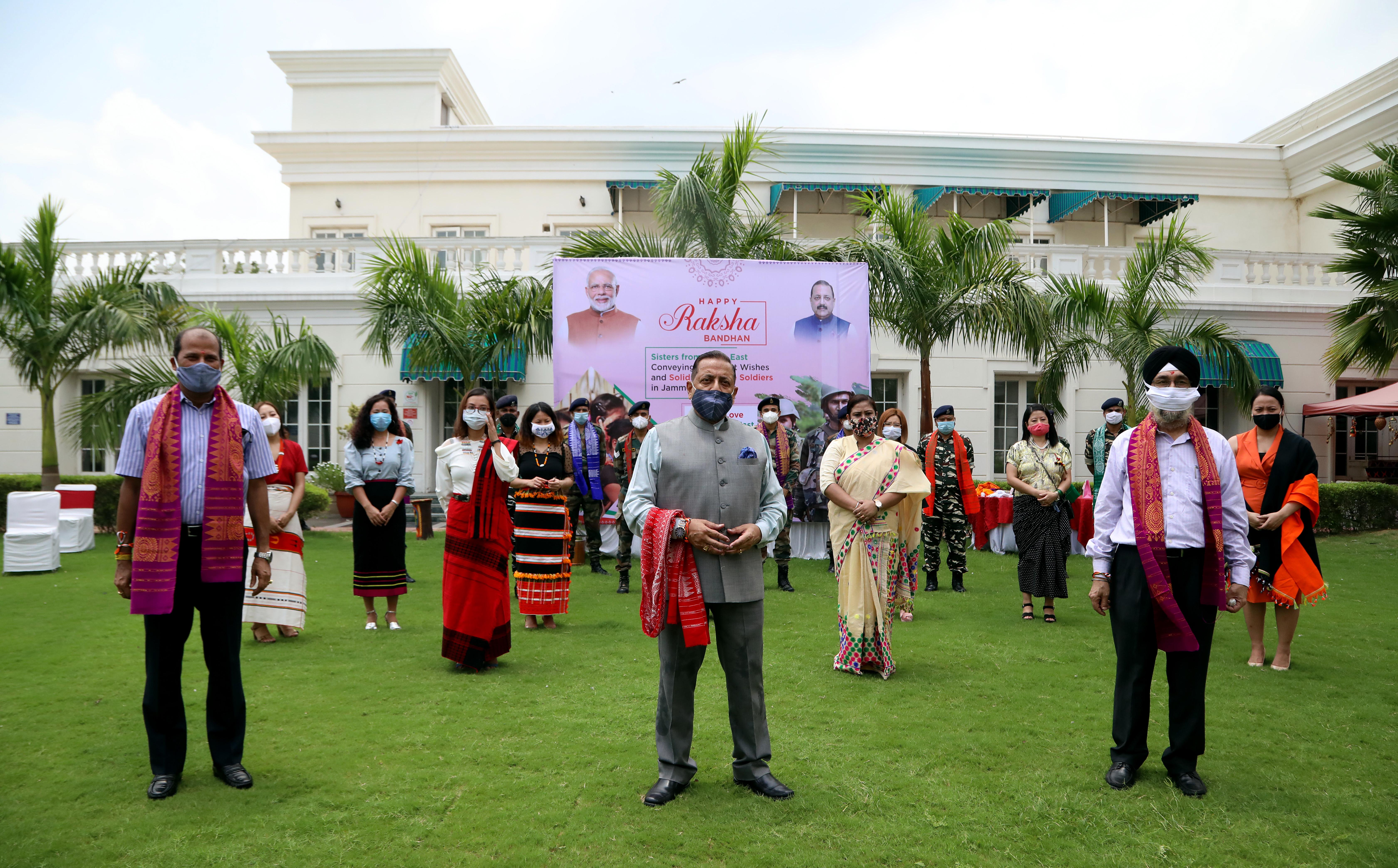Union Minister of State for PMO Dr. Jitendra Singh with soldiers and people from north-east at Civil Service Institute in New Delhi Union Minister of State for PMO Dr. Jitendra Singh with soldiers and people from north-east at Civil Service Institute in New Delhi