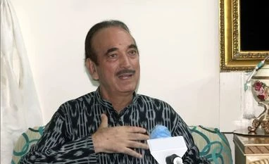 Azad to launch own party, set up J-K unit within fortnight: Confidante Ghulam Nabi Azad