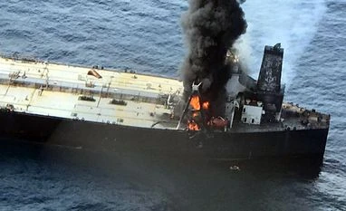 Sri Lanka navy says no real risk of oil spill on stricken supertanker Sri Lanka, oil tanker, fire