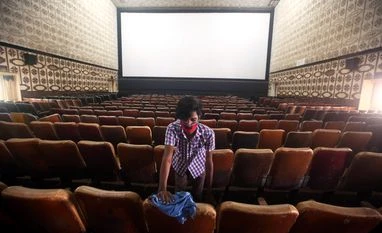 MHA opposes Tamil Nadu move to allow 100% occupancy in cinemas, multiplexes Coronavirus, cinema hall