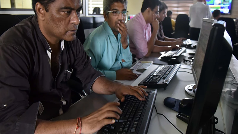 Sensex recovers 906 pts from low, ends 383 pts down; Nifty near 17,100 Sensex recovers 906 pts from low, ends 383 pts down; Nifty near 17,100