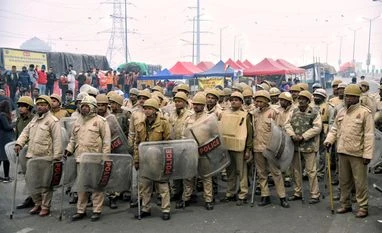 Farmers' protest: Singhu, Ghazipur borders remain closed, traffic diverted Security personnel deployed at the farmers' protesting site at the Delhi-Gazipur border