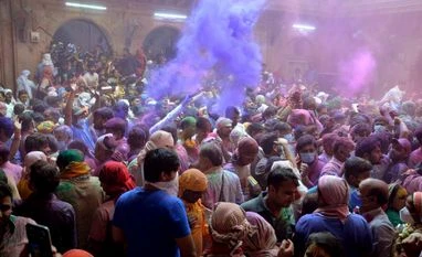 Holi celebration 2023: History, importance, significance, greeting messages Holi festival