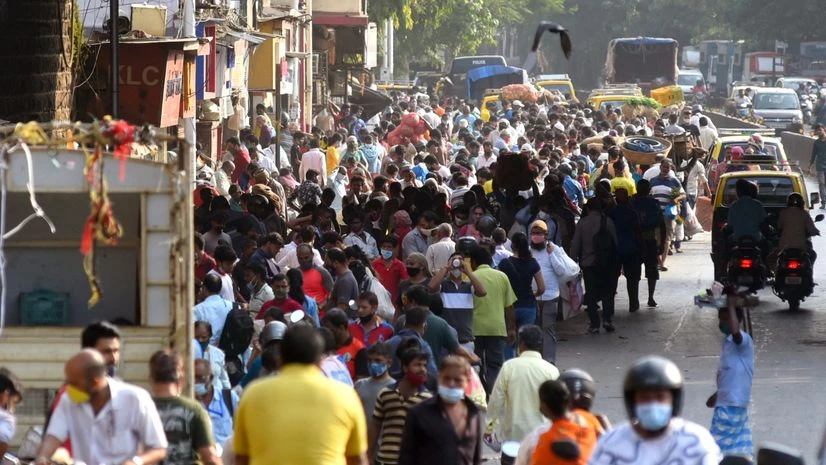coronavirus People violating Social distancing norms at a vegetable market in Dadar on Sunday.