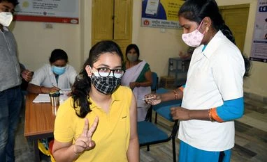 CoWIN website to be available in Hindi and other regional languages soon Covid vaccine