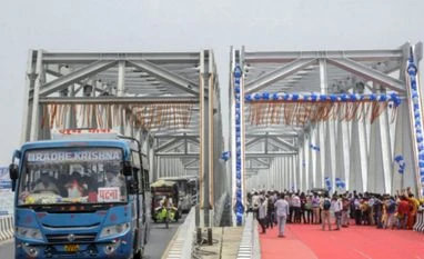 Guj HC asks govt to seek expert take on condition of old bridges in Gondal Reconstructed Mahatma Gandhi (MG) bridge