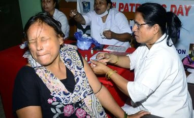Mumbai logs 285 new Covid cases, but no death for 1st time since Aug 22 Covid, coronavirus, vaccination
