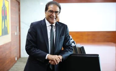 RAAMDEO AGRAWAL, chairman & co-founder at Motilal Oswal Financial Services RAAMDEO AGRAWAL, chairman & co-founder at Motilal Oswal Financial Services