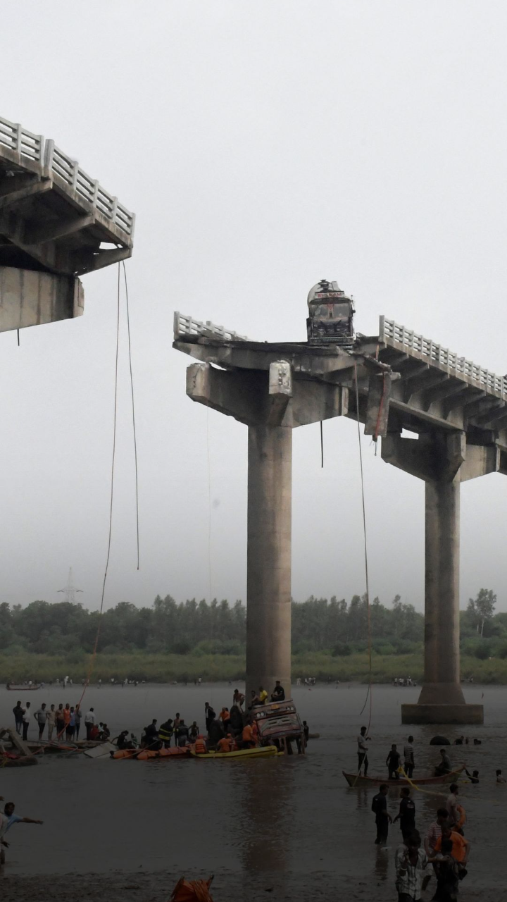 Gujarat bridge collapse