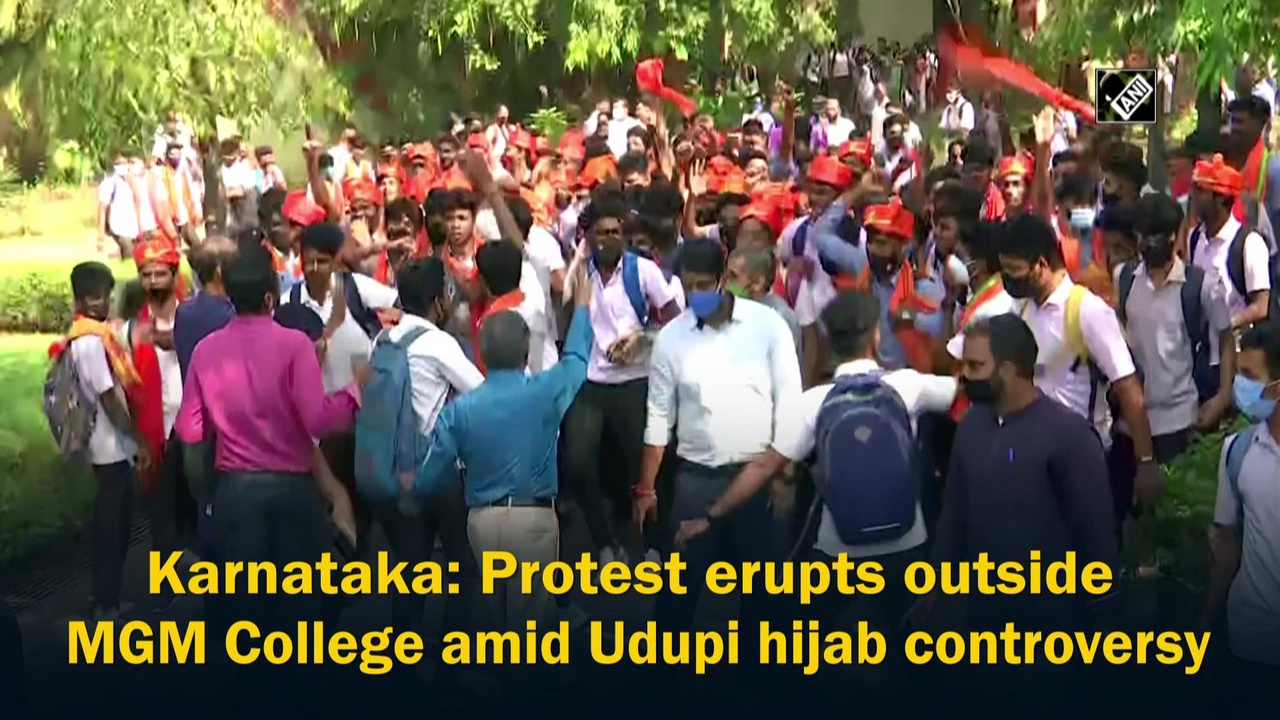 Karnataka Protest erupts outside MGM College amid Udupi hijab controversy