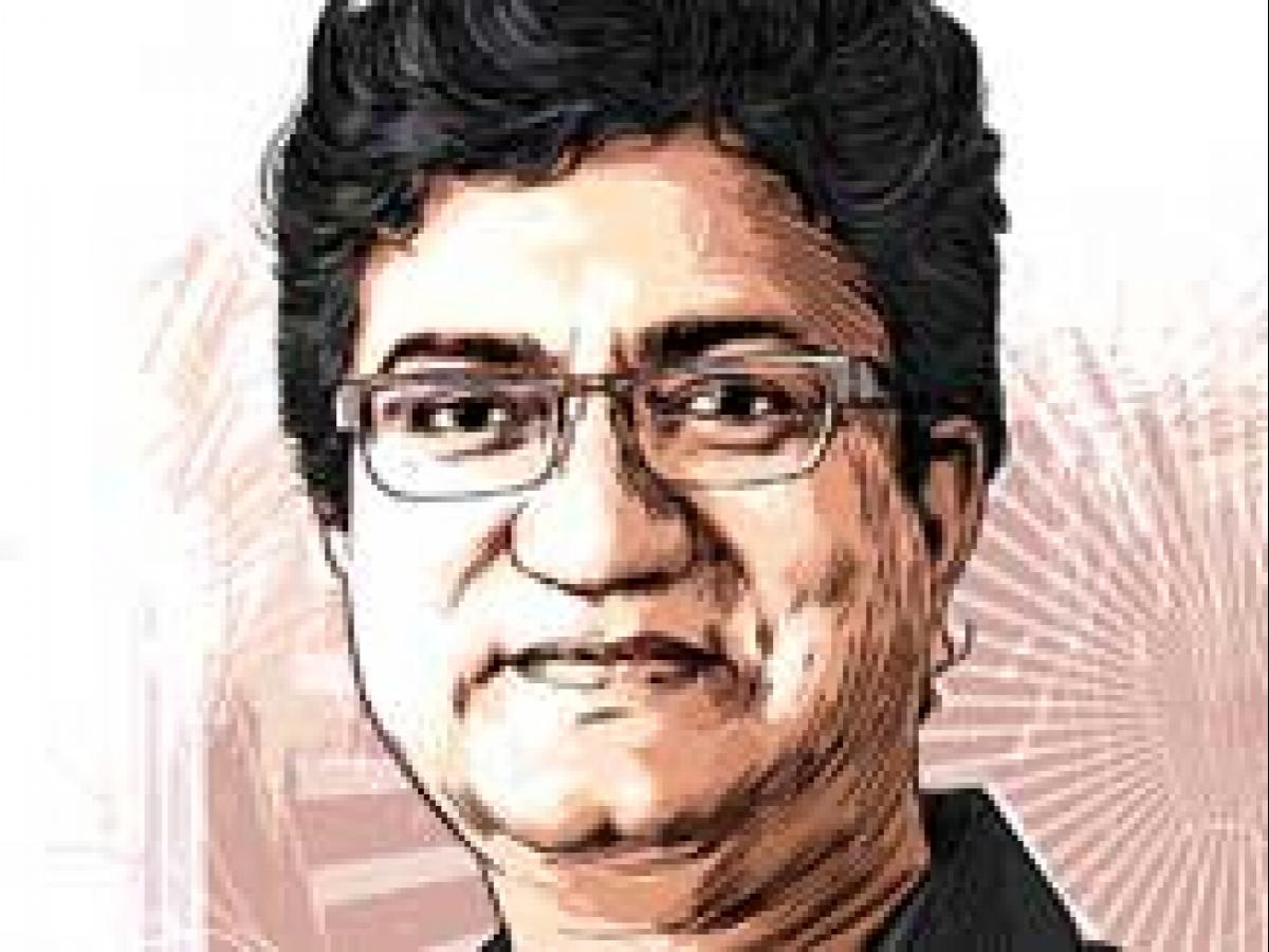 A Padma To Cap It All For Prasoon Joshi Business Standard News