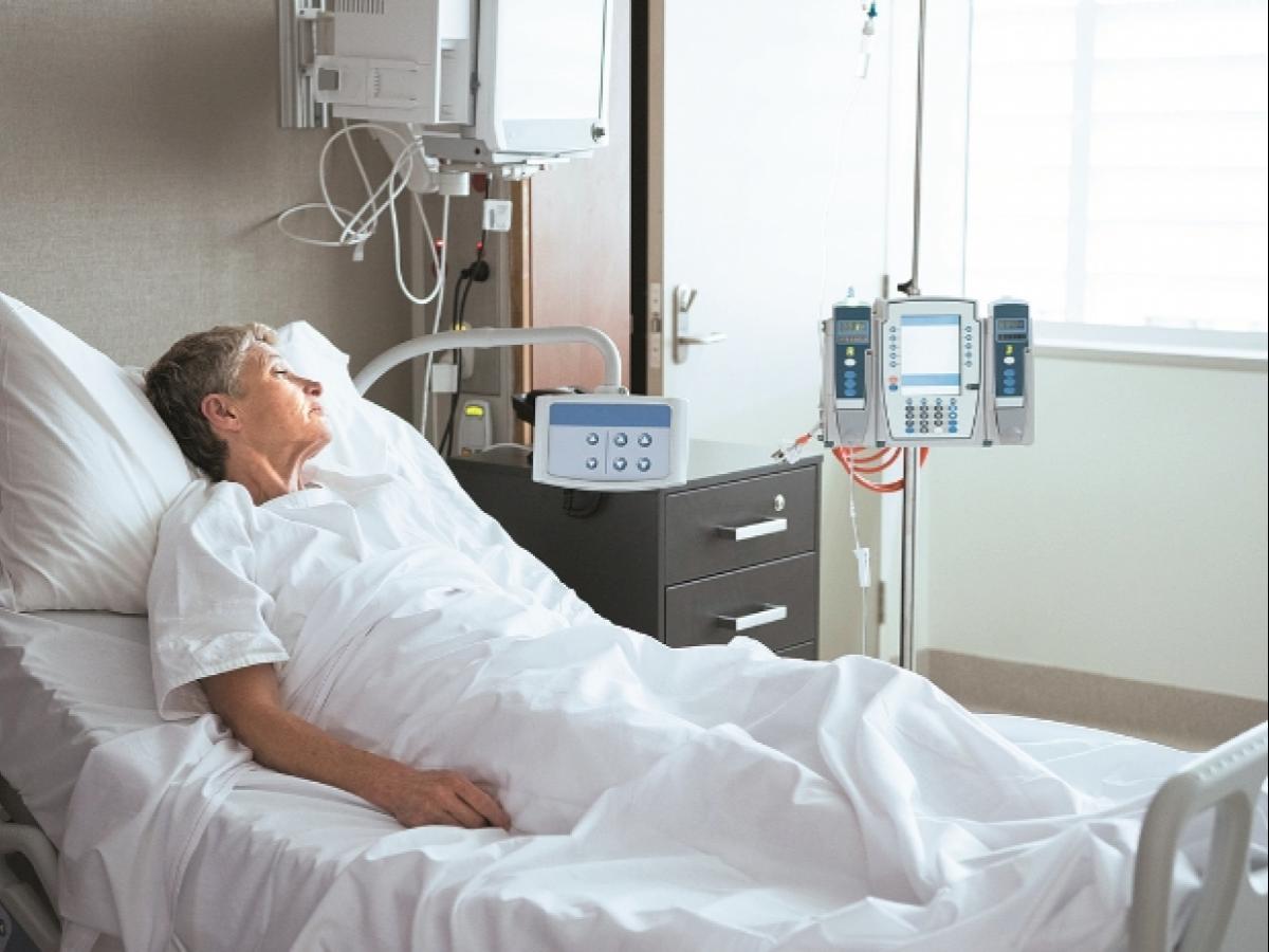 Bankrupt And Desperate Cancer Patients Are Now On Mumbai S Footpaths Business Standard News